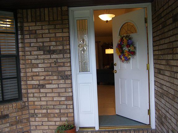 2nd image of 1530 Erie Ct SE