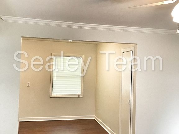 4th image of 303 W 9th Ave