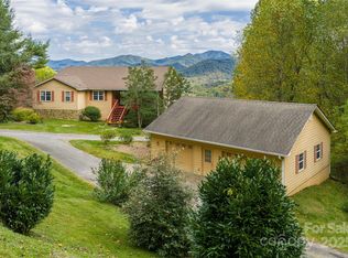 156 Jubilee Way, Waynesville, NC 28785