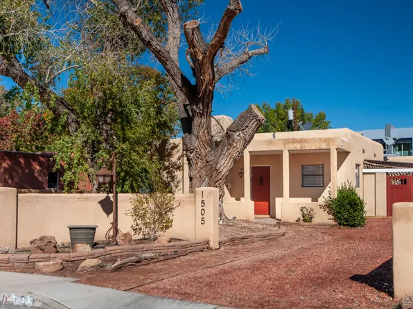 1505 Escalante Ave SW, Albuquerque, NM 87104