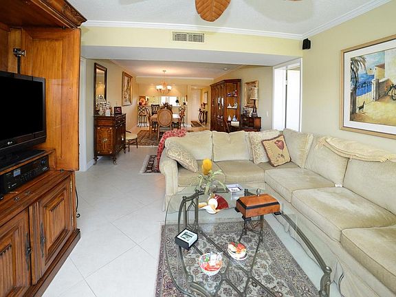 Home For Sale In Whitehall