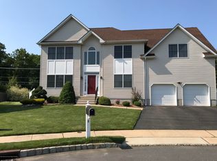 9 Concetta Ct, Howell, NJ 07731