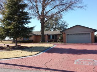 2502 S 24th St, Chickasha, OK 73018