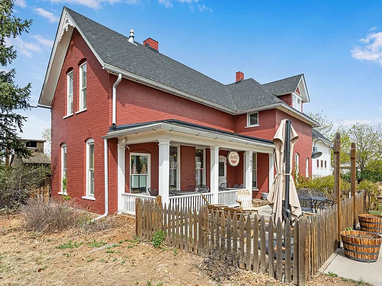 2068 Cutting Horse Dr — Photo 40