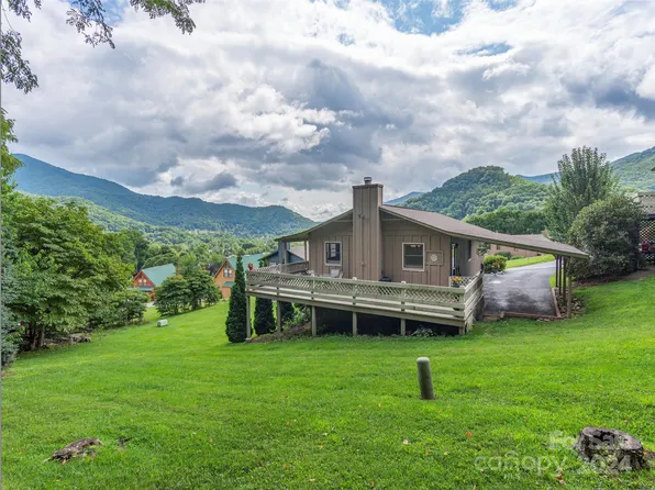 98 Stoney Ridge Loop, Maggie Valley, NC 28751