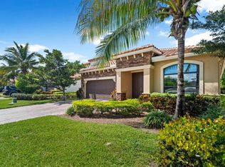 8797 Willow Cove Ln, Lake Worth, FL 33467