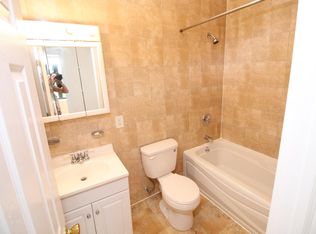 215 Woodward St #2Q, Jersey City, NJ 07304