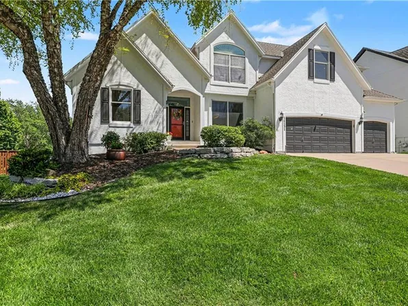 14131 Cody St, Overland Park, KS 66221