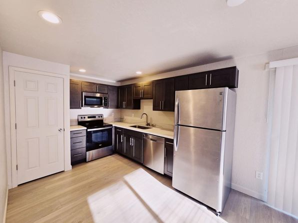 808 4th St #2B-1BA-720SQFT