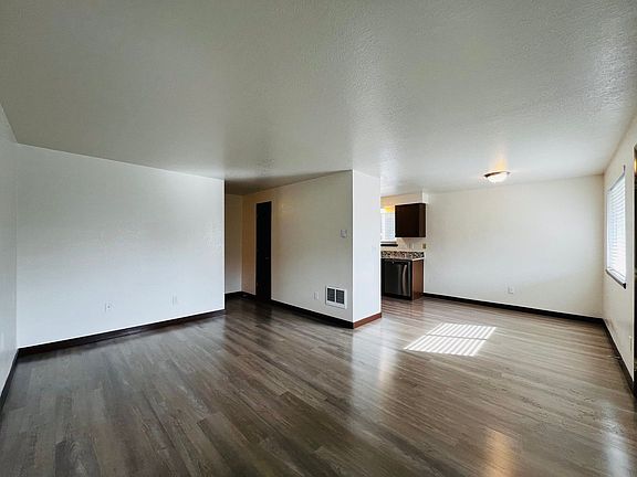 5th image of 4110-4112 S 3rd St #1