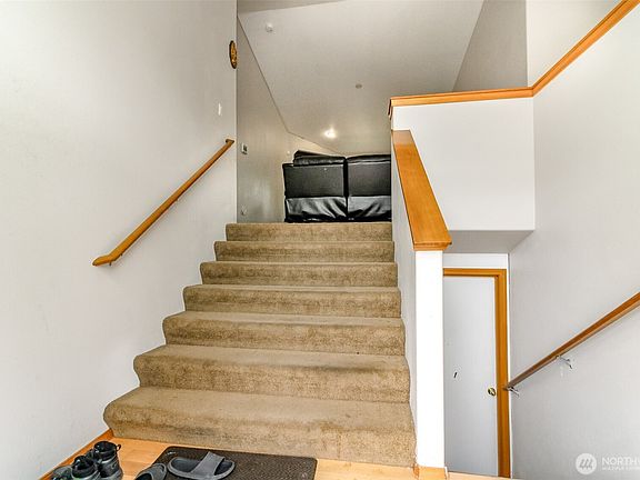 2nd image of 18339 71st Avenue E