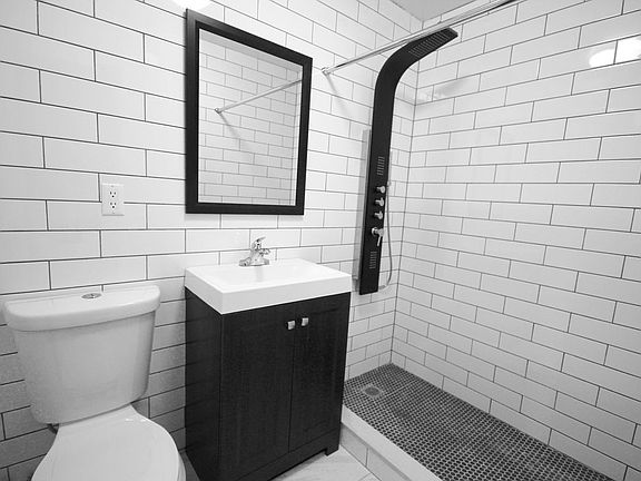 3rd image of 290 Troutman St #3BB