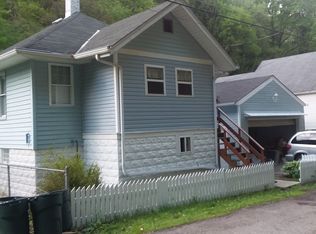 626 Thorn Hollow Rd, Coraopolis, PA 15108