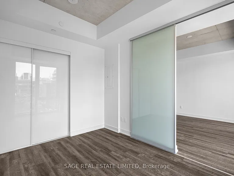 665 Queen St E #514 — Photo 16