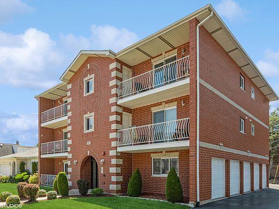 2nd image of 9700 S McVicker Ave #3S