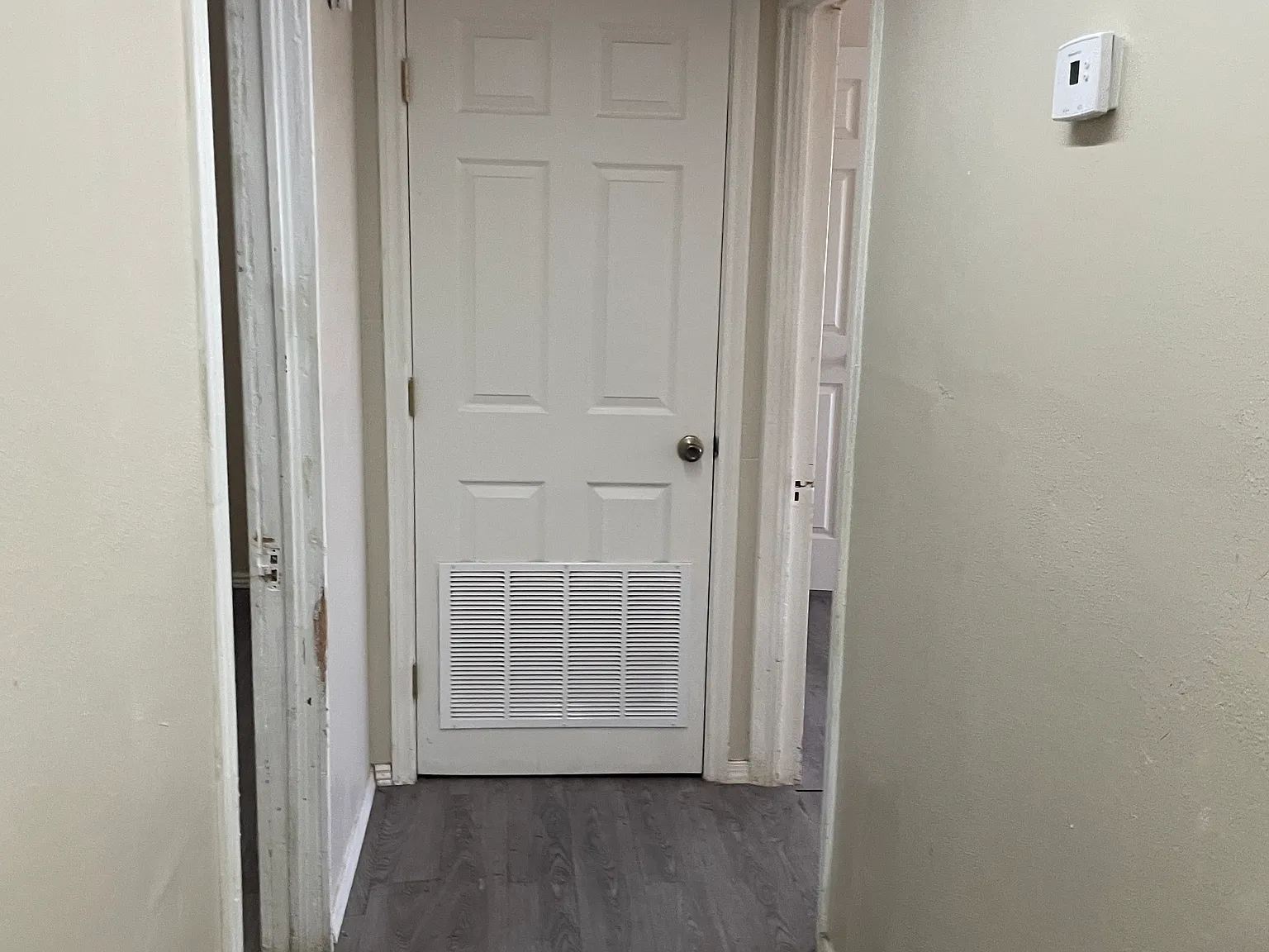 3 bed, 1.5 bath, 2500 sqft, $2,000 — Photo 4