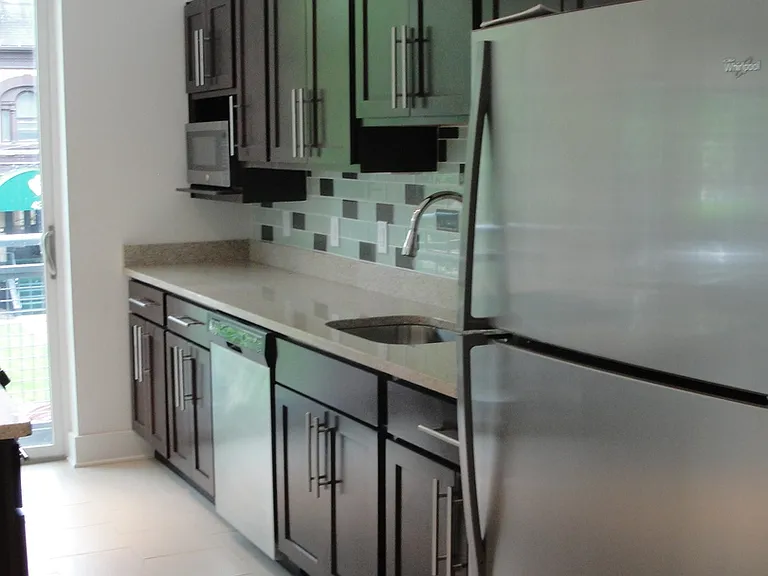 430 Shady Avenue — Photo 3