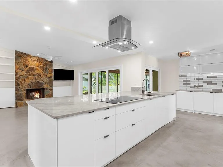 4250 Marlowe Dr — Photo 14
