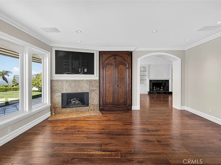 49 Cambria Dr — Photo 21
