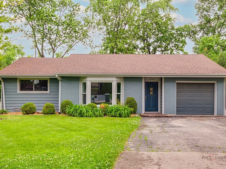 2508 Highland Dr — Photo 1