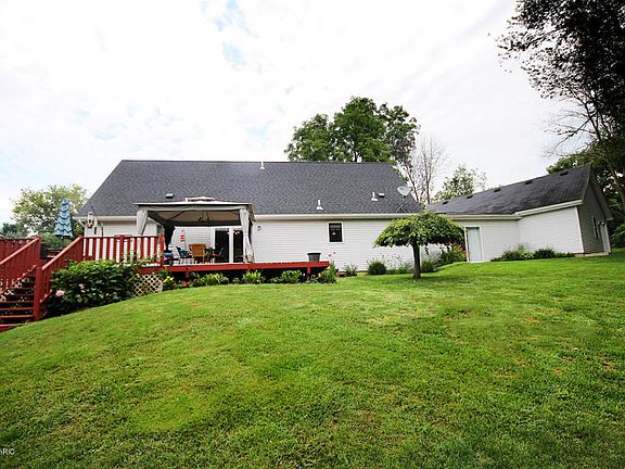 3rd image of 16784 Rynearson Rd