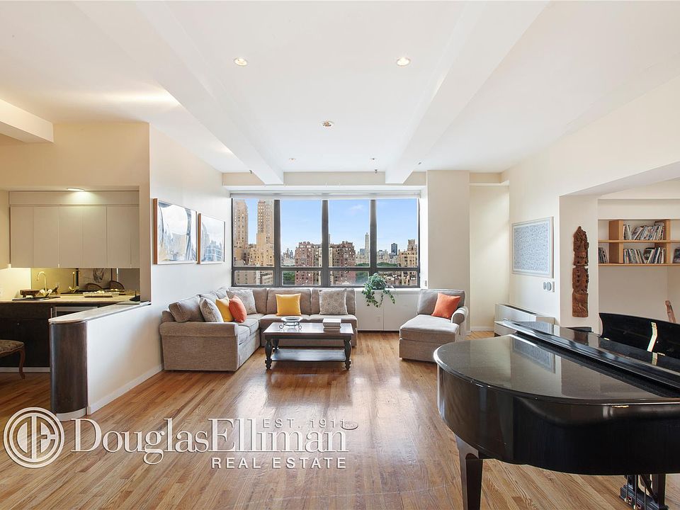 1st image of 135-145 W 70th St #4D