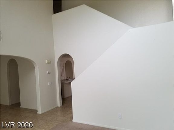 5th image of 5332 La Quinta Hills St