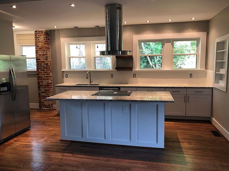 Open concept Kitchen! 
