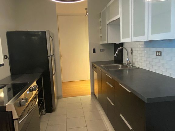 4th image of 900 N Lake Shore Dr APT 2107