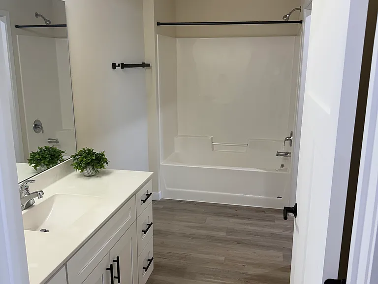Jannah Village Apartments — Photo 36