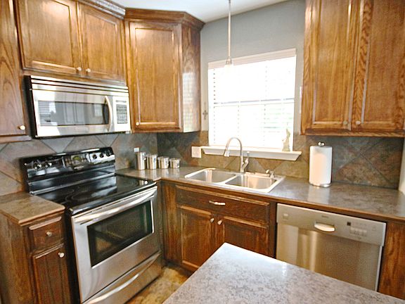 5th image of 43697 Brittany St