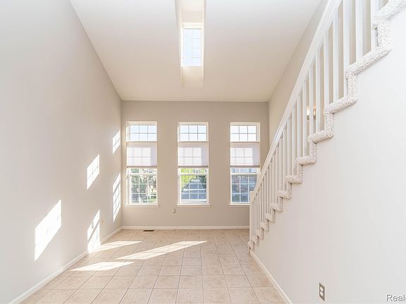 5th image of 5143 Parsley Dr