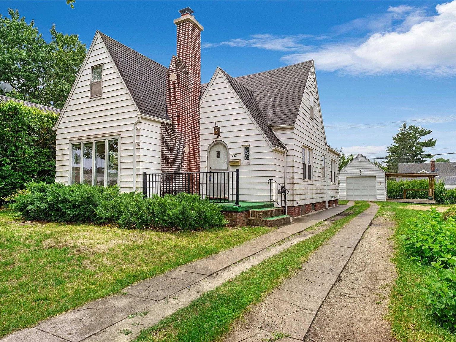 327 Studebaker St, Mishawaka, IN 46544 Zillow