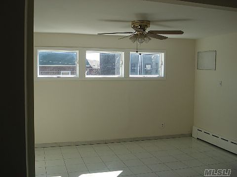3rd image of 132-56 Cross Bay Blvd