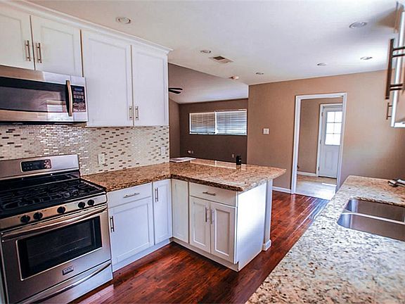 2nd image of 919 Carlingford Ln