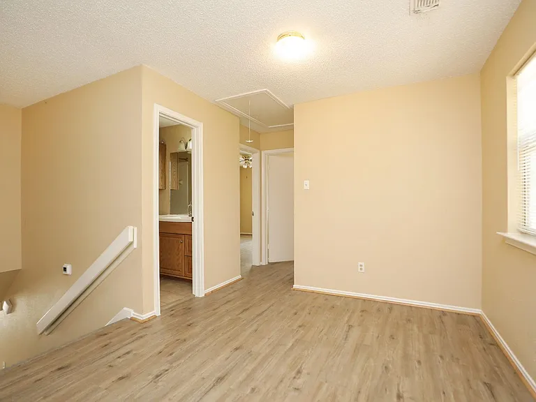 17326 Harmony Hill Dr — Photo 18