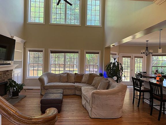 Two-story great room 