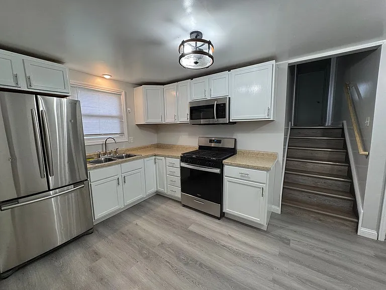 5921 S Racine Ave #1 — Photo 6