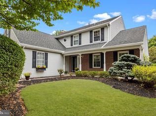 536 Heritage Oak Dr, Yardley, PA 19067