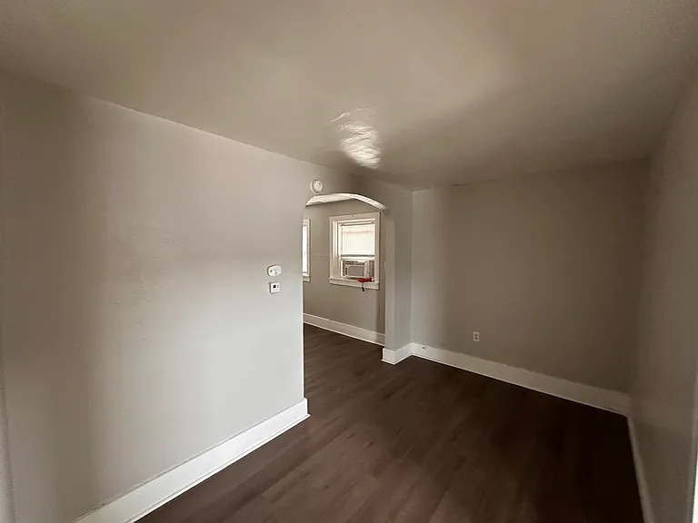 2164 Jackson St — Photo 2