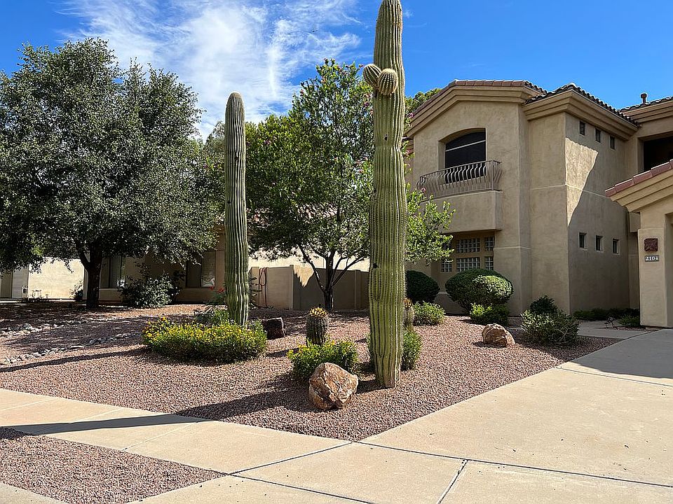 2nd image of 2104 N Water View Ct