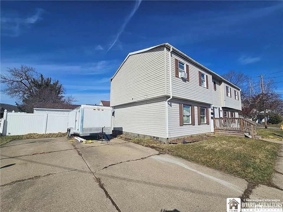 2nd image of 201 N 18th St