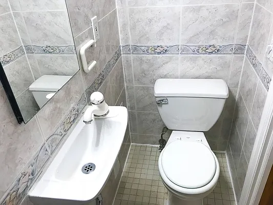 Rented by Showcase Realty | media 10