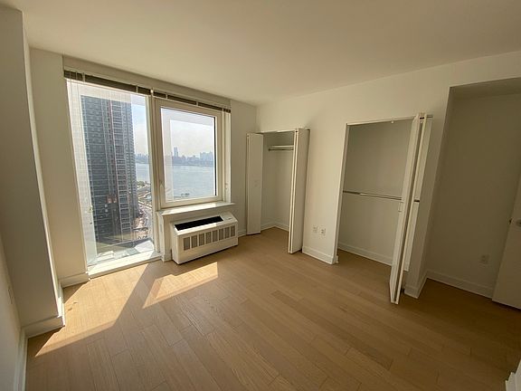 4th image of 1-50 50th Ave #2401