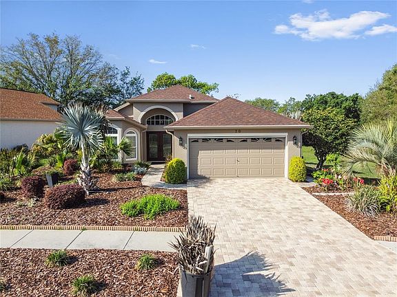 3rd image of 70 Center Oak Cir