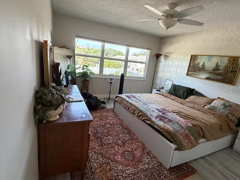 806 NW 41st Ct — Photo 33