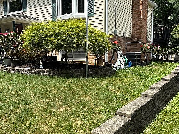 5th image of 525 Langfield St
