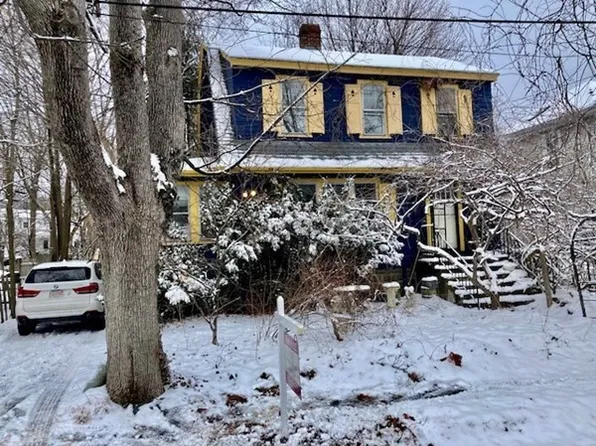 6 Crawford St, Arlington, MA 02474