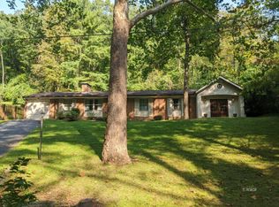 9 Cable Ln, Athens, OH 45701