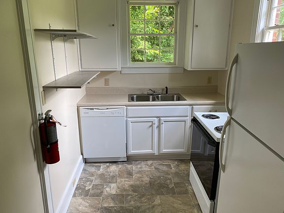 5th image of 2518 Preston St